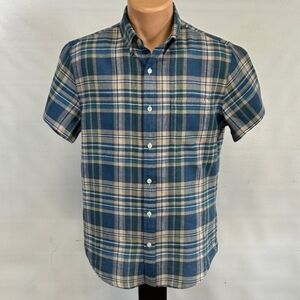 J. Crew short sleeve button down collar shirt. M